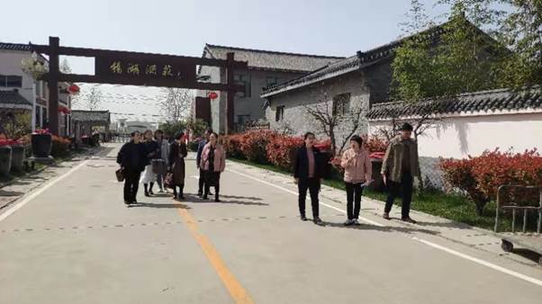 说明: C:\Users\wedf\Desktop\桌面\网站\杨湖酒厂4.jpg